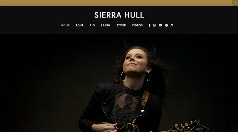 5. Sierra Hull - Singer and Songwriter Website Example