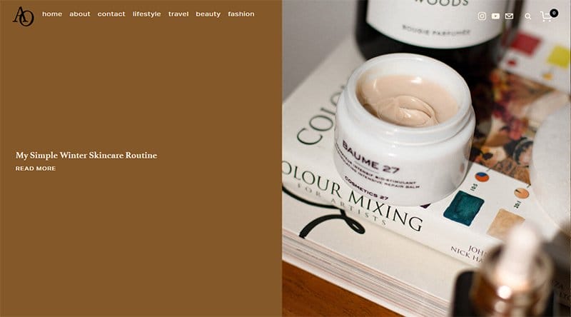 6. Ash Owens - Best Unique Website Example